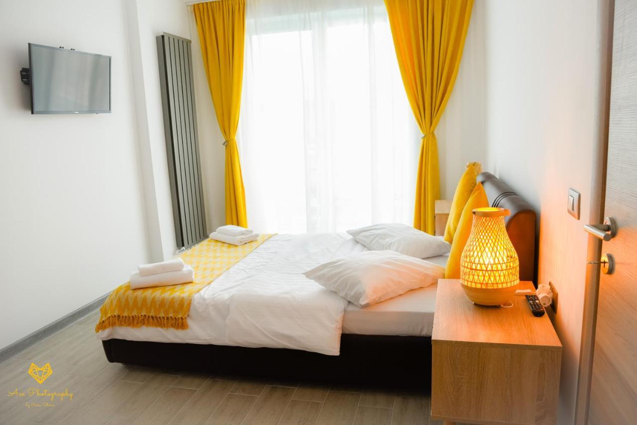 Ace Aparthotel Pool & Spa Mamaia Nord Năvodari Esterno foto