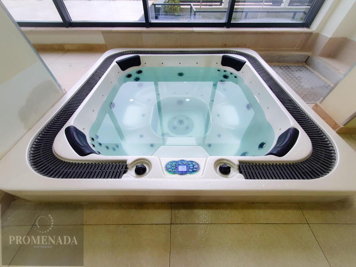 Ace Aparthotel Pool & Spa Mamaia Nord Năvodari Esterno foto