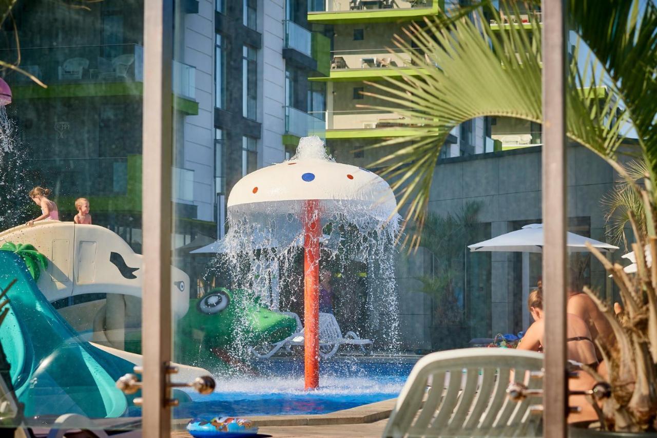 Ace Aparthotel Pool & Spa Mamaia Nord Năvodari Esterno foto